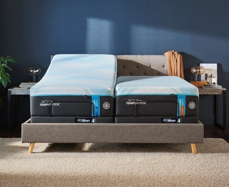 Split King LuxeBreeze Firm and Soft with ProSmart Base Mobile