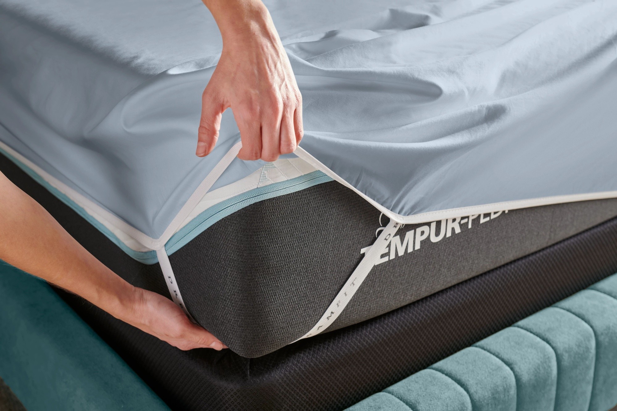 Classic Cotton Sheet Set in Sleepy Blue Lifestyle Photo