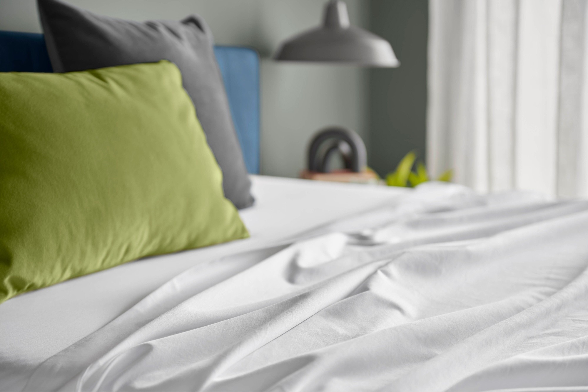 Luxe Egyptian Sheet Set in White Life Style Photo